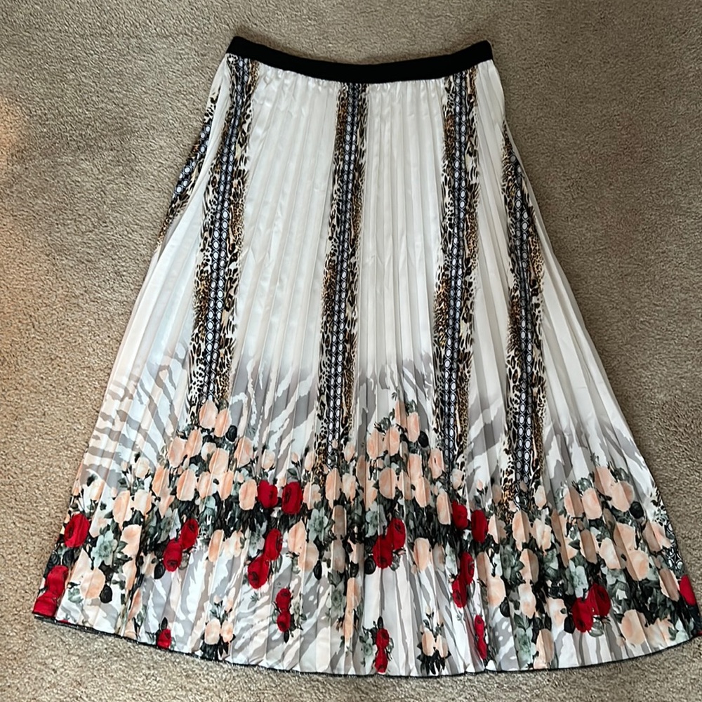 Pretty Pleated Midi Skirt